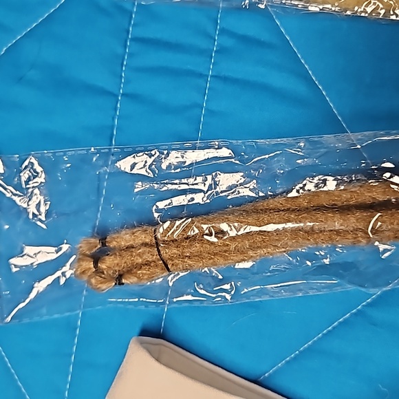 Synthetic dread locks. 5 different sets - Picture 3 of 7